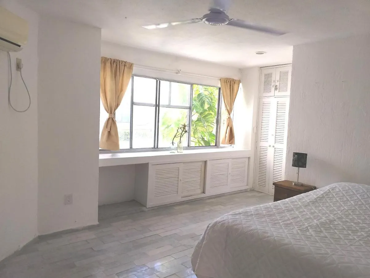 Casa Hikuri Apartment Cancun Homestay
